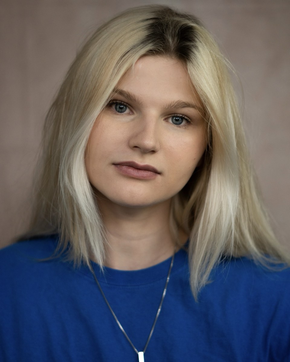 Featured actor headshot